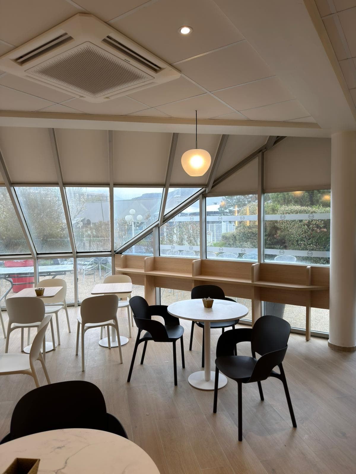 Agencement intérieur réalisé par CDS — Hôtel - Grenoble