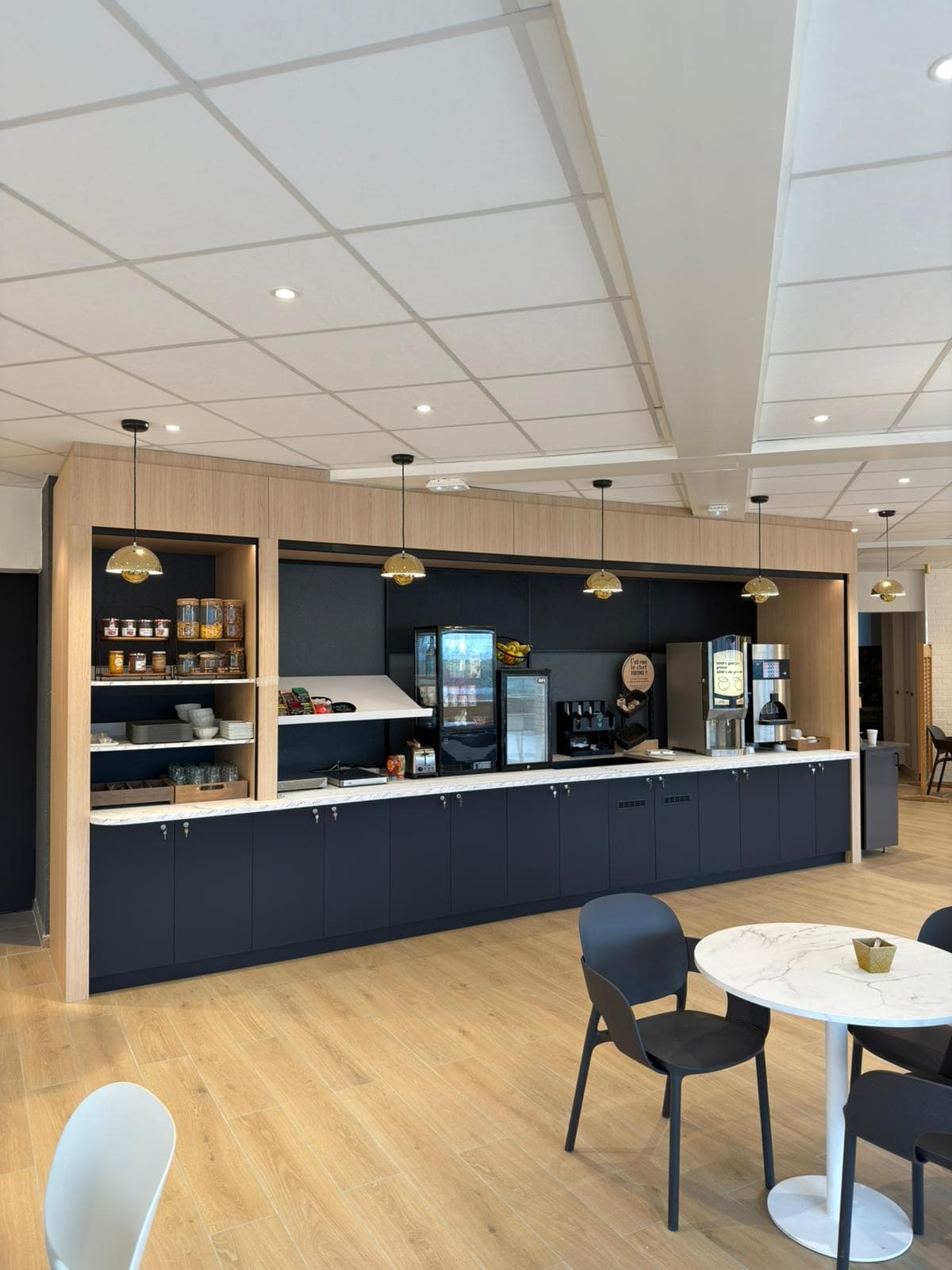 Agencement intérieur réalisé par CDS — Hôtel - Grenoble